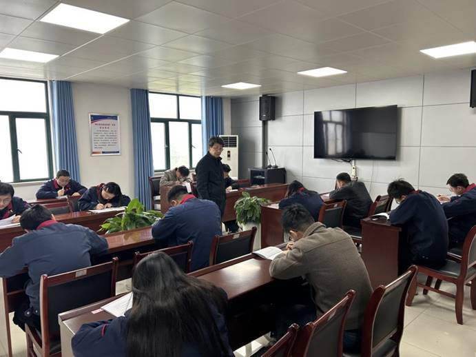 建材公司、檢測公司聯合開展管理人員業(yè)務提升考試